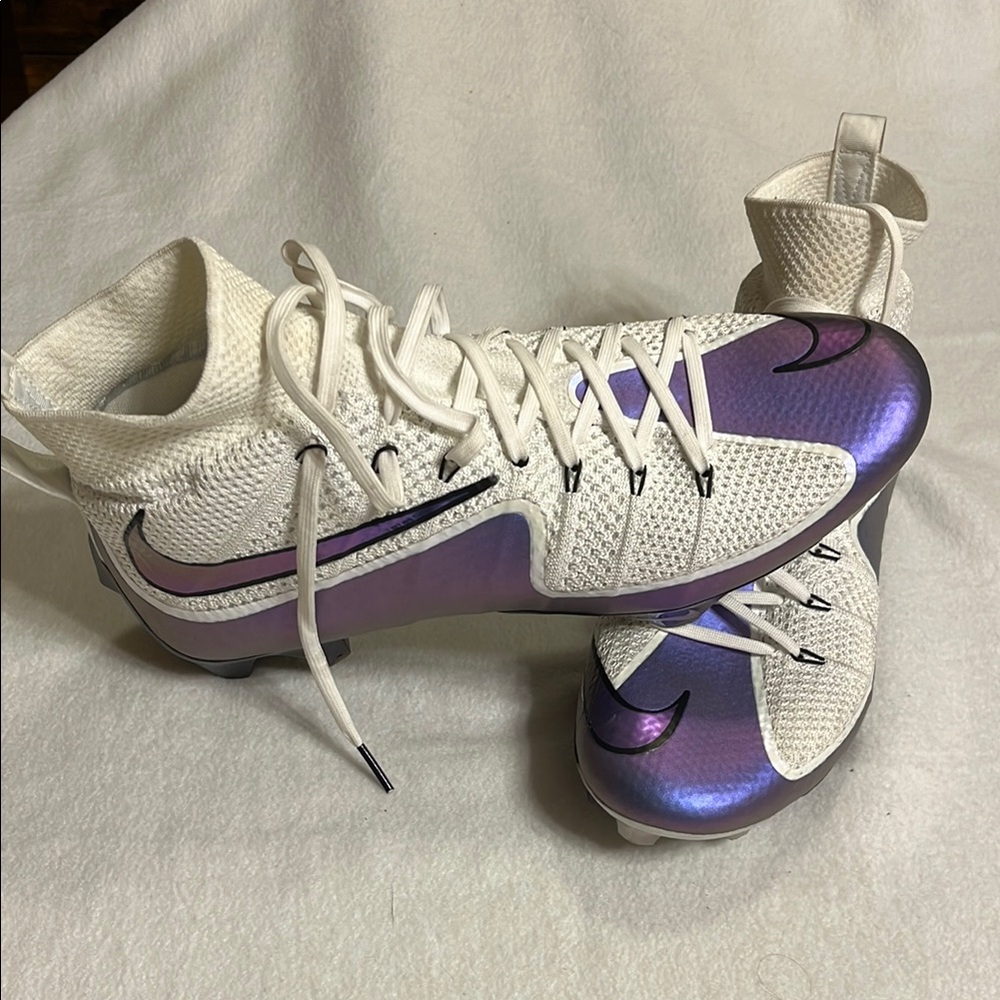 Nike Vapor Edge 360 Untouchable Football cleats